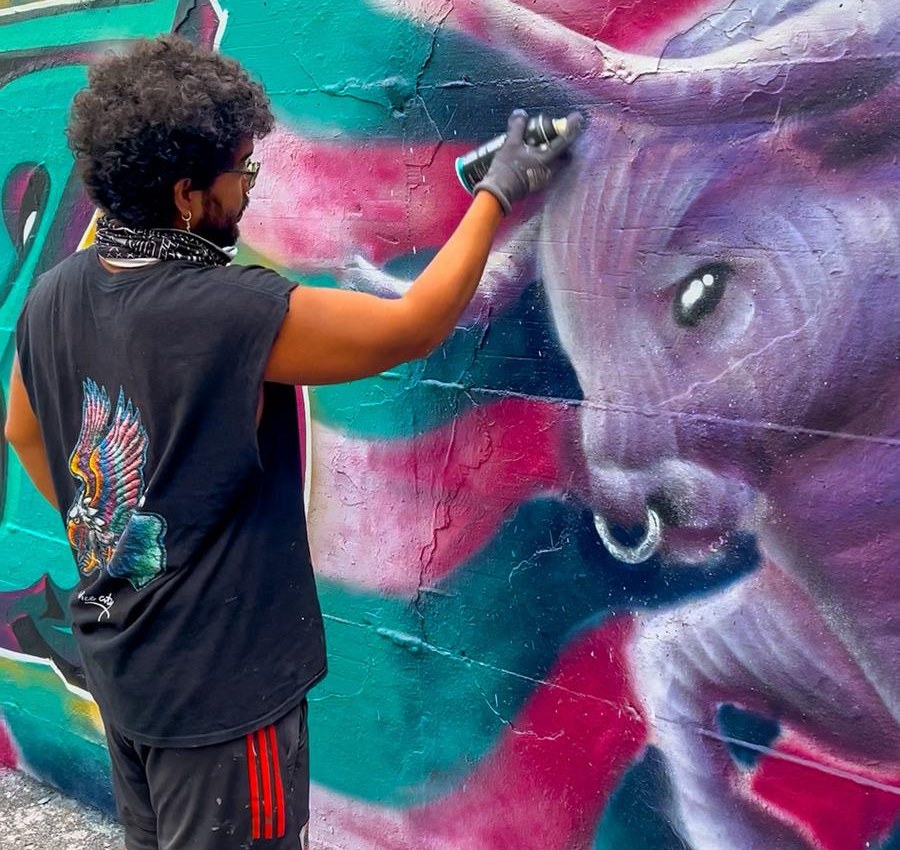 BULLL$HIT mural by Cundo Marchi in Turin, Italy, view 3