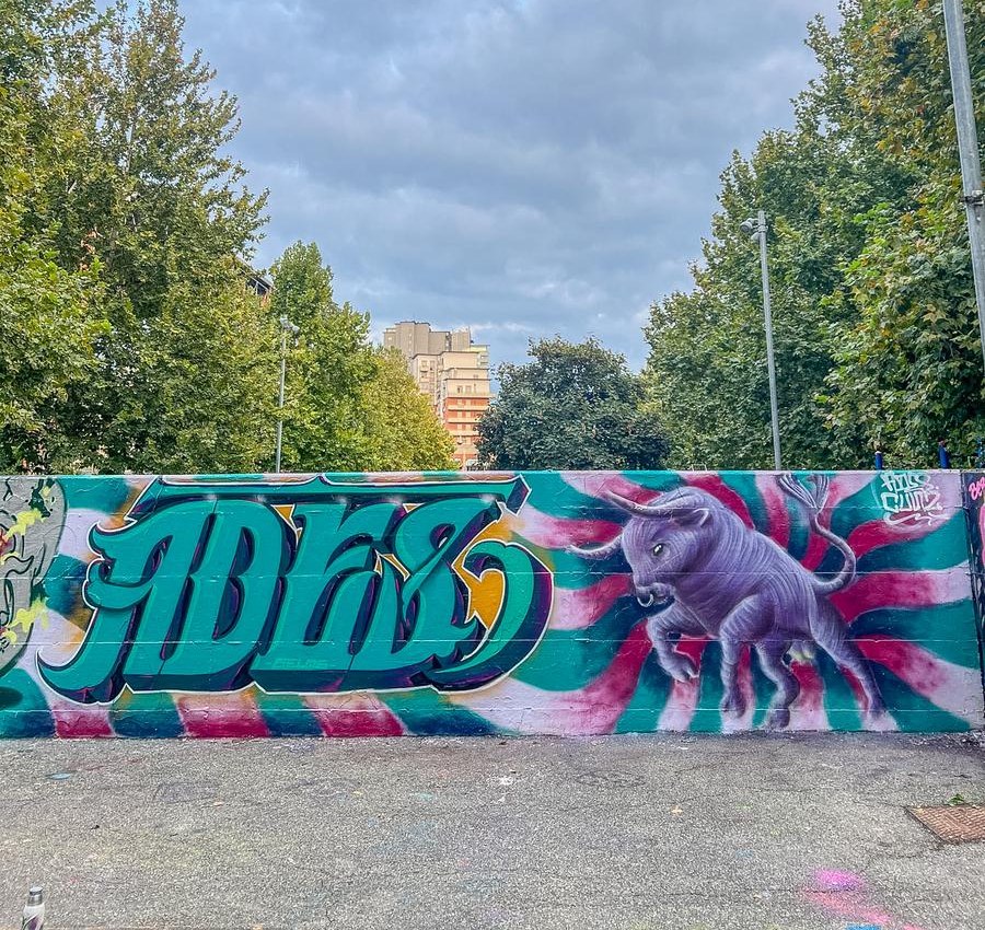BULLL$HIT mural by Cundo Marchi in Turin, Italy, view 5