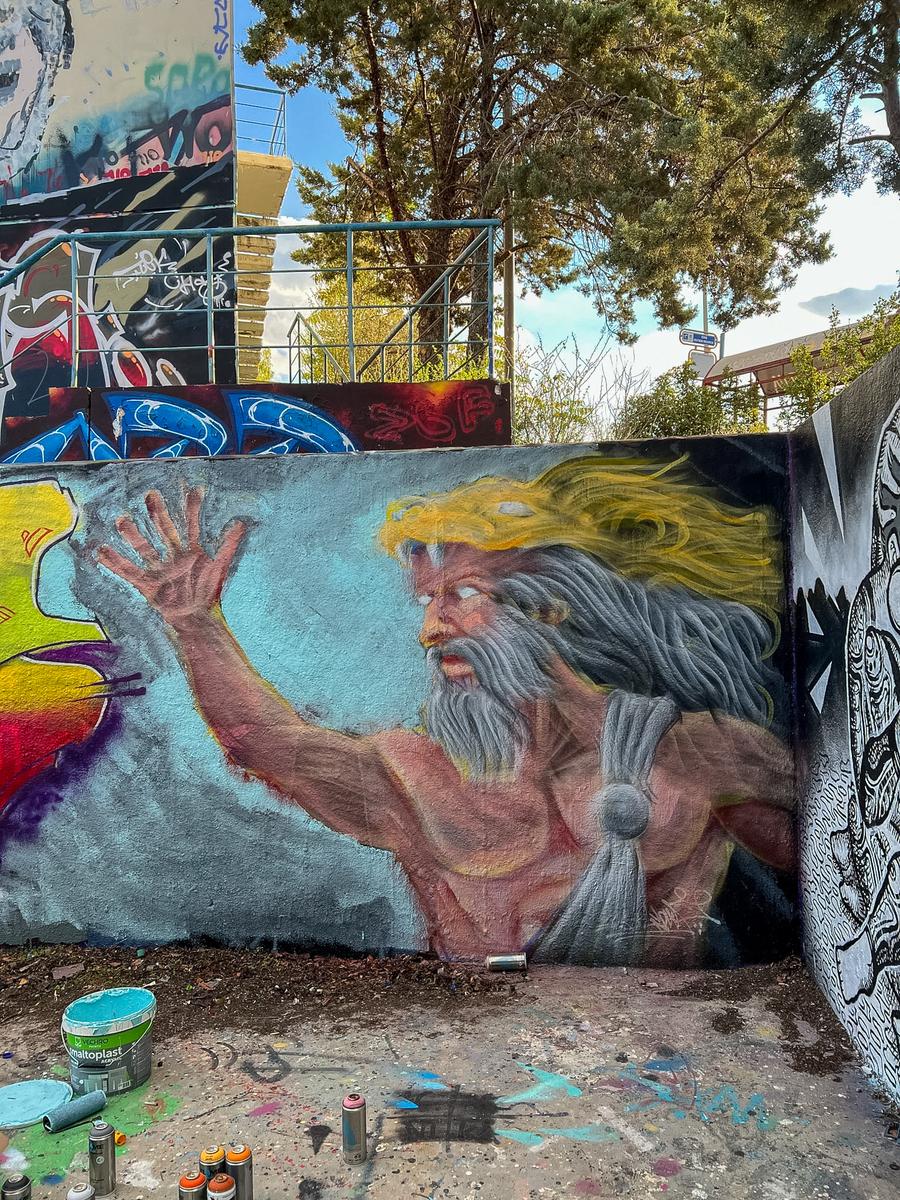 Zeus mural by Cundo Marchi in Athens, Greece, view 3